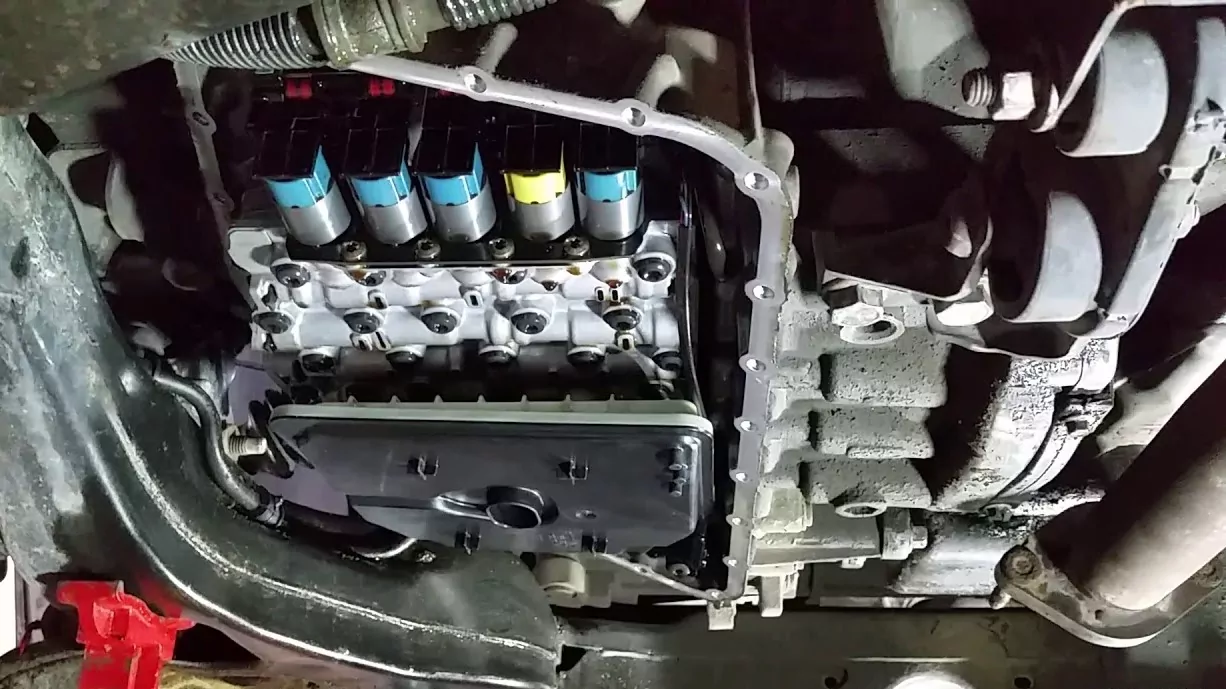 Servicio de cambio de aceite para Cajas Mecánicas en Medellín talleres especializados para todas las marcas de carros mecanicos expertos (4)